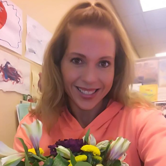 Meet your Posher, Erica - Picture 1 of 1